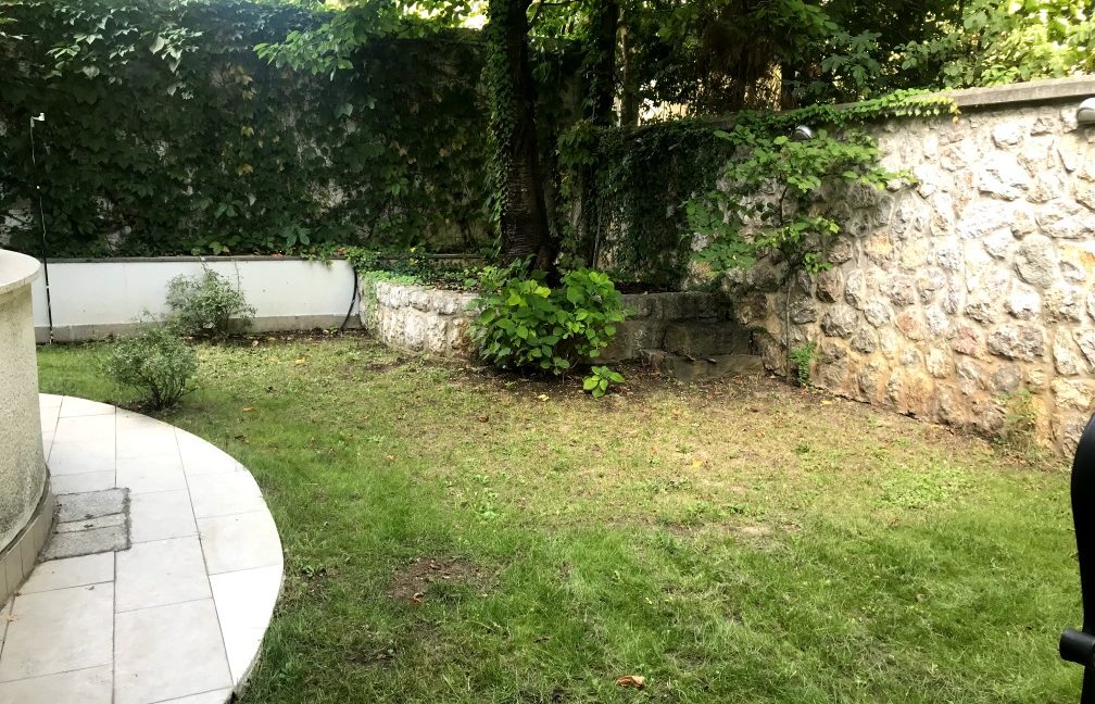 Rent Luxury House Dedinje (1)