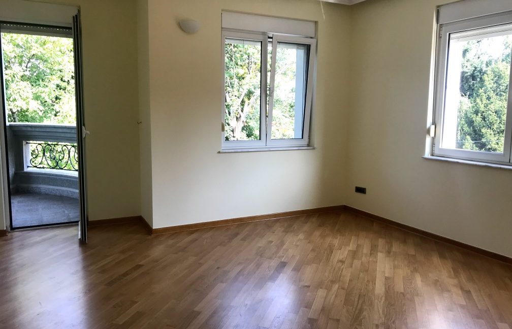 Rent Luxury House Dedinje (24)