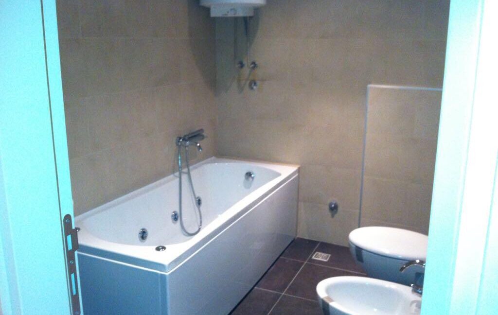 Rent apartment centre (11)