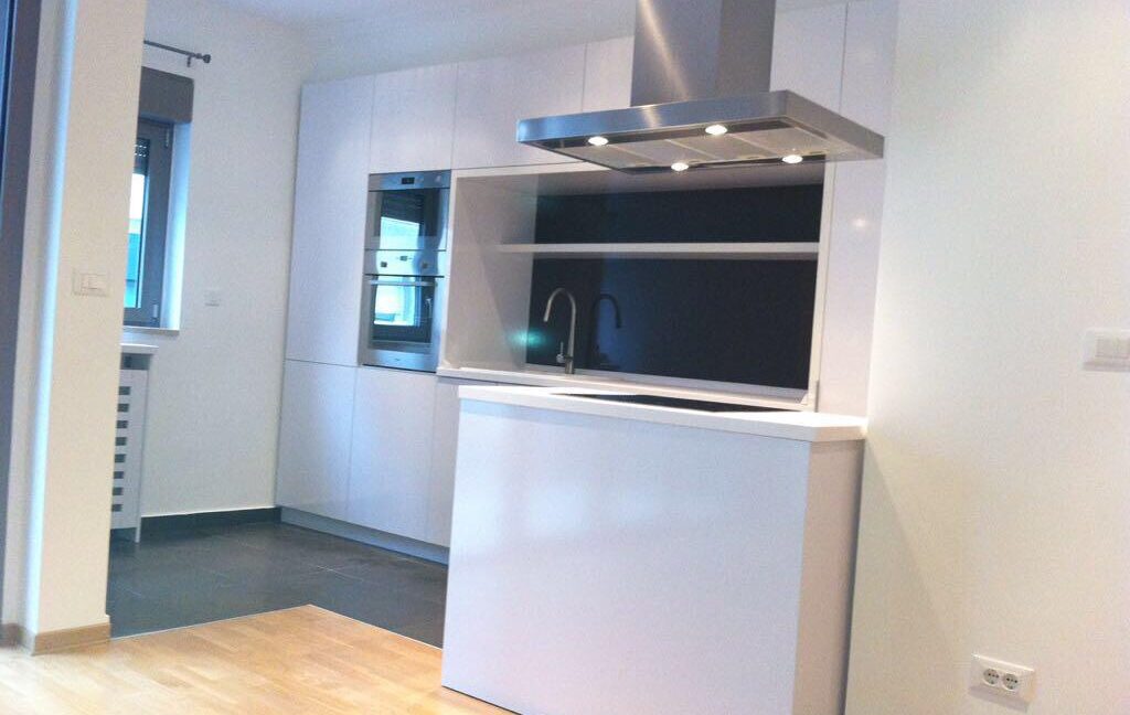 Rent apartment centre (9)