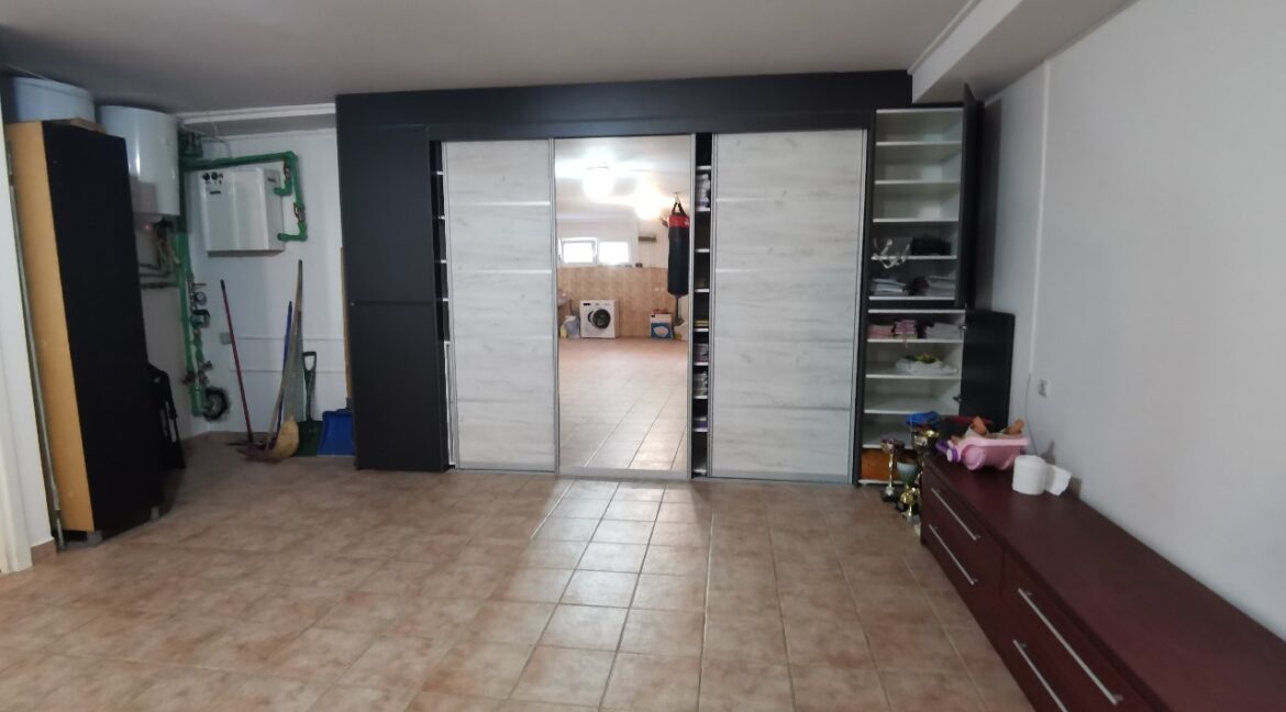 Dedinje 220sqm house for rent (19)