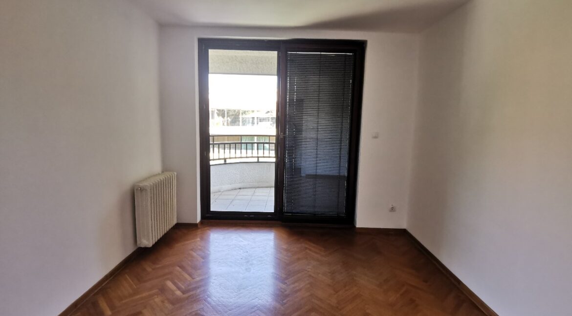 Dedinje 300sqm house for rent (6)
