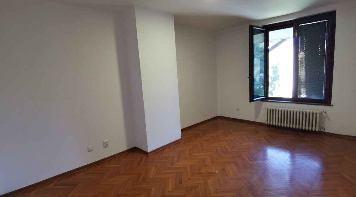 Dedinje 300sqm house for rent (7)
