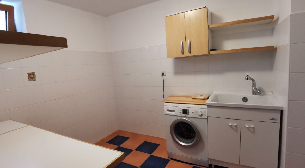 Senjak 280sqm house for rent (2)