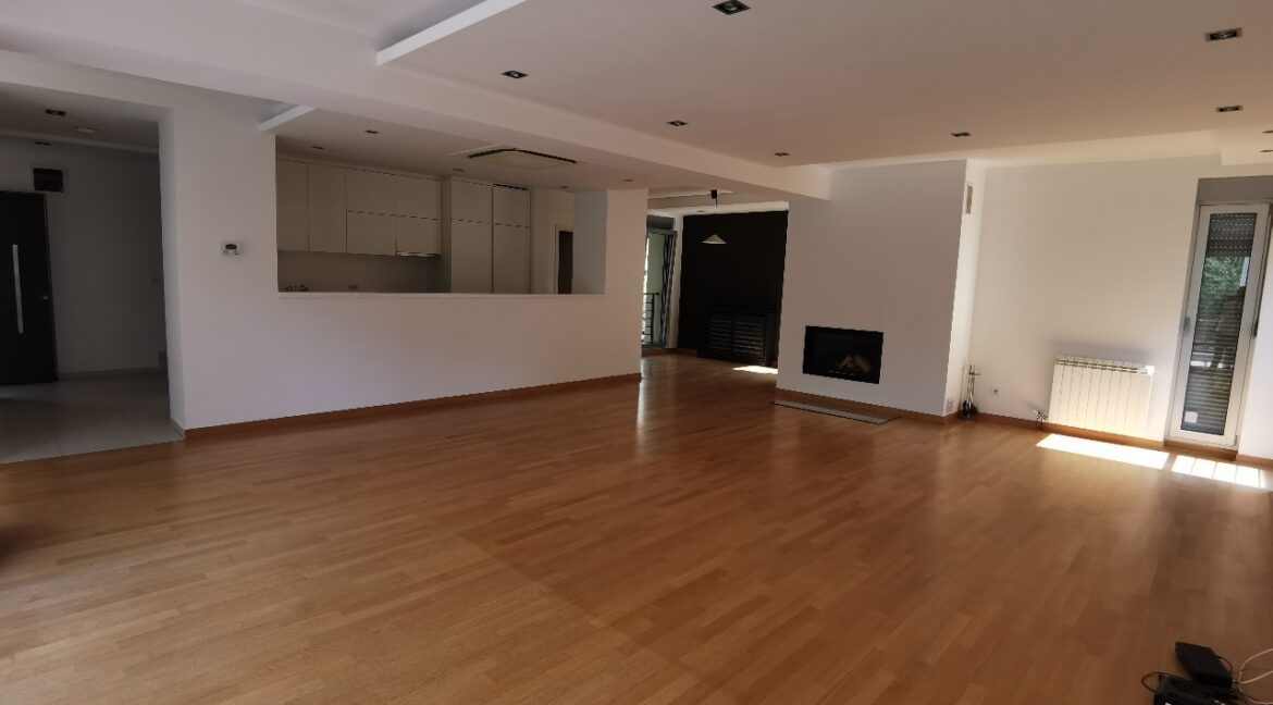 Banovo brdo house for rent (1)