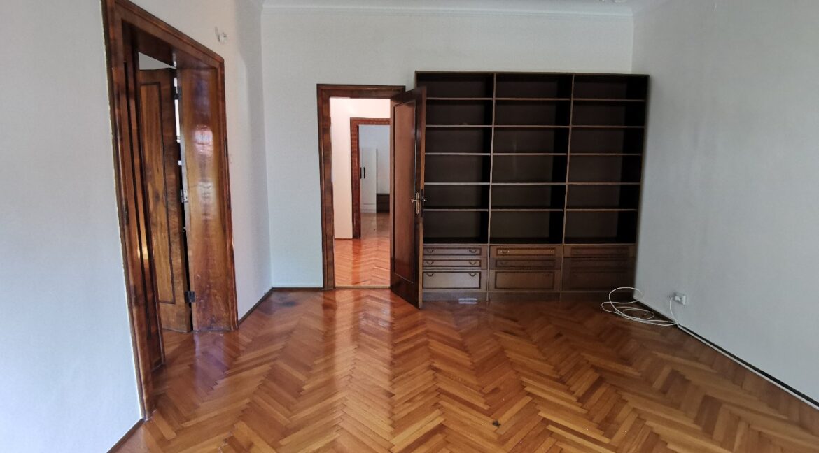 Dedinje 180sqm with garden for rent (13)