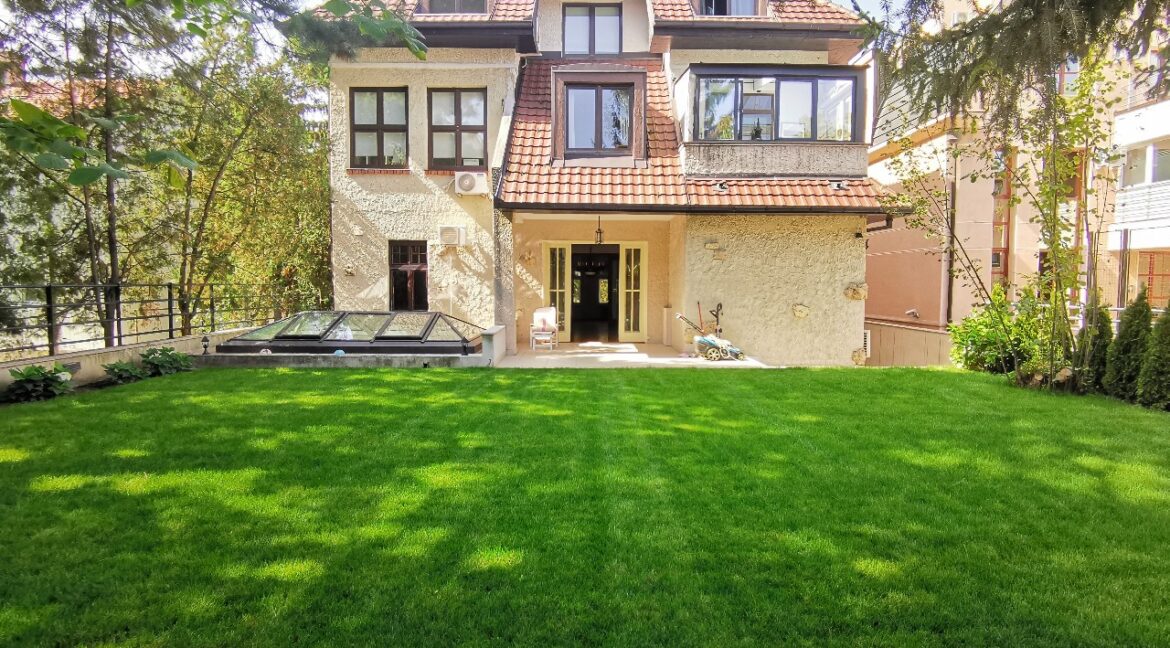 Dedinje 180sqm with garden for rent (3)