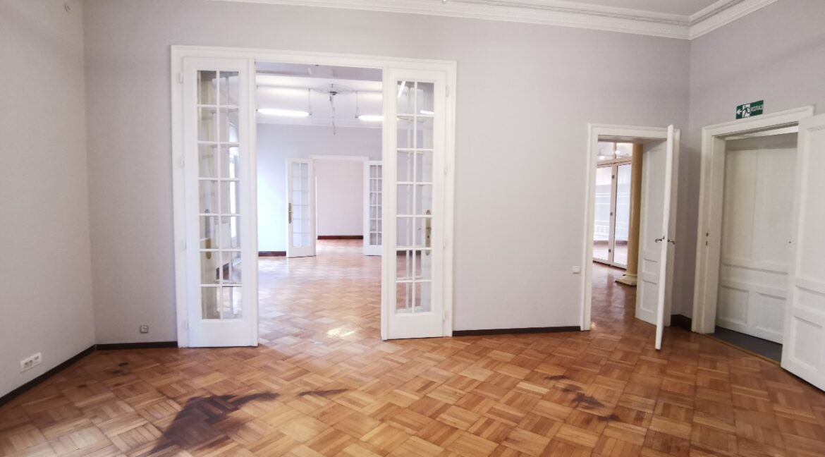 Rent luxury office space (13)