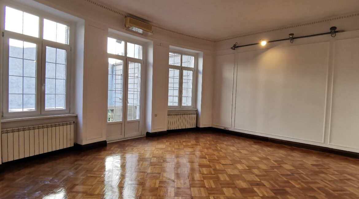 Rent luxury office space (16)