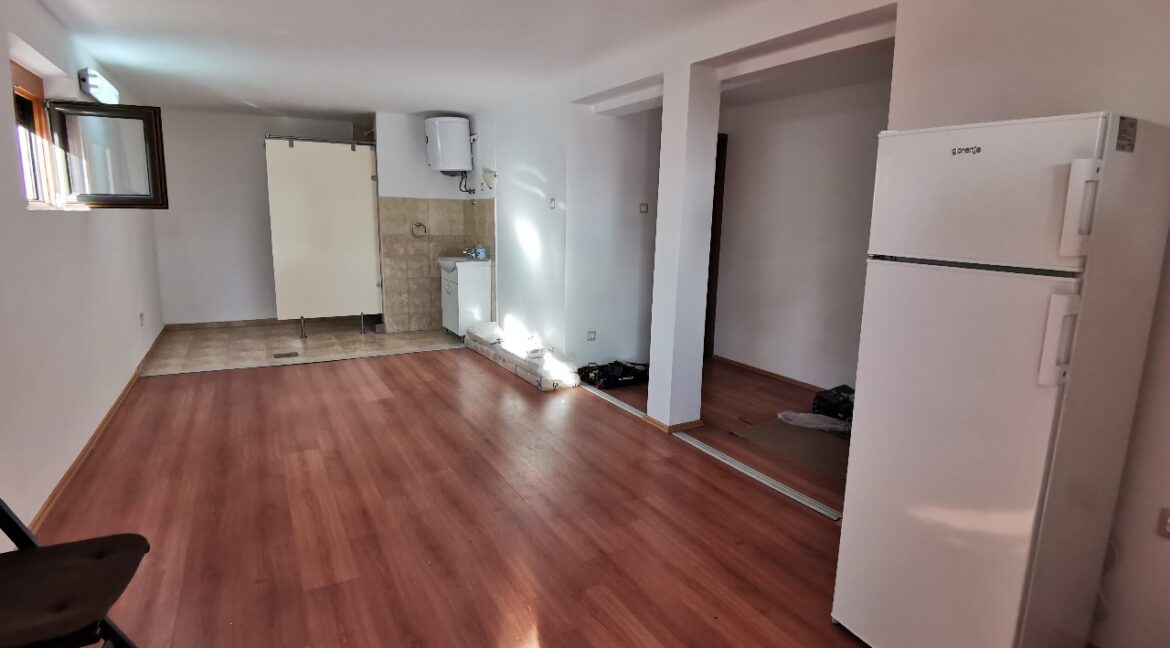 Dedinje 160sqm apartment with garden for rent (23)