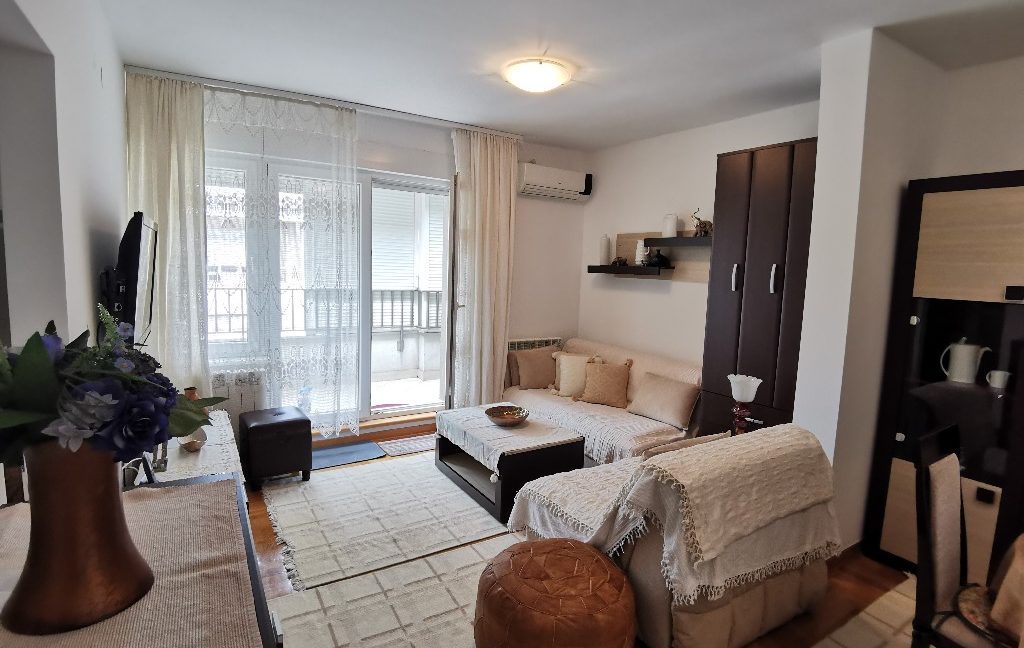 centre 60sqm lux apartment for rent (1)