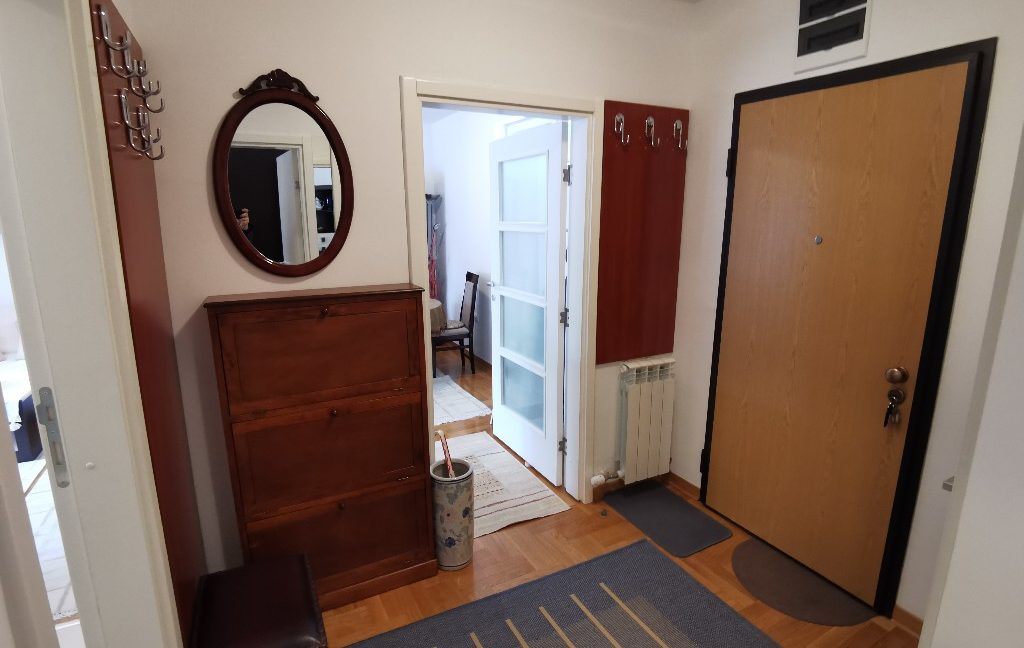 centre 60sqm lux apartment for rent (16)