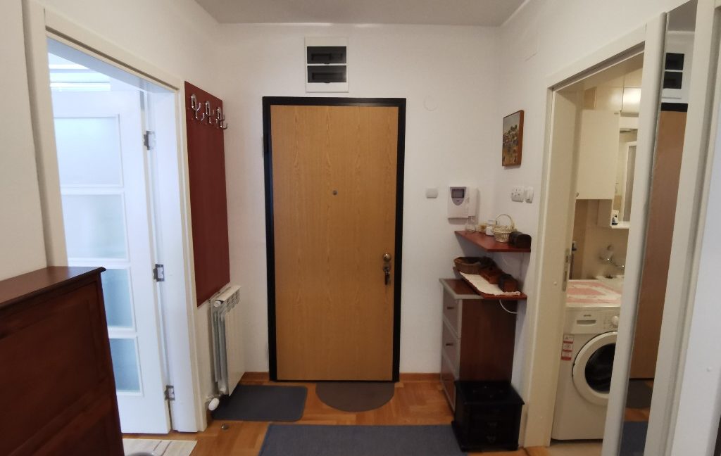 centre 60sqm lux apartment for rent (17)