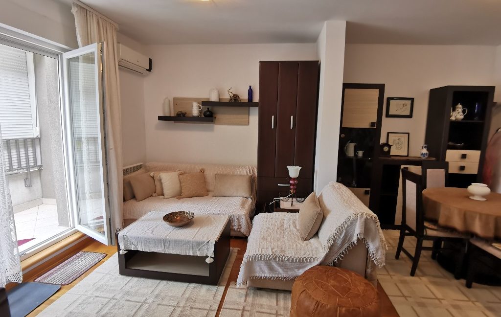 centre 60sqm lux apartment for rent (3)