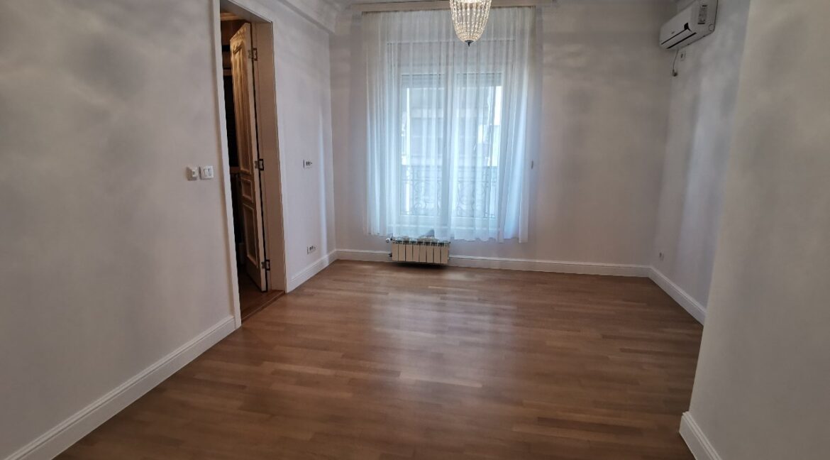 Vračar 220sqm luxury apartment for rent (11)