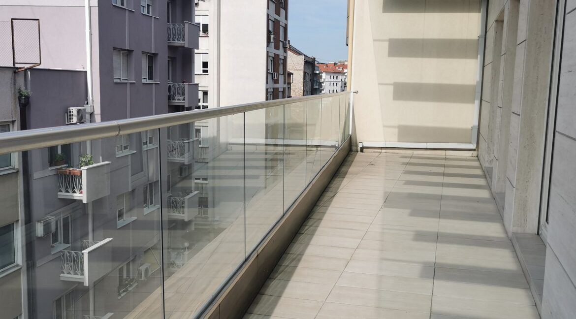 335E7246-A896-4A85-BC2F-005D629552D7