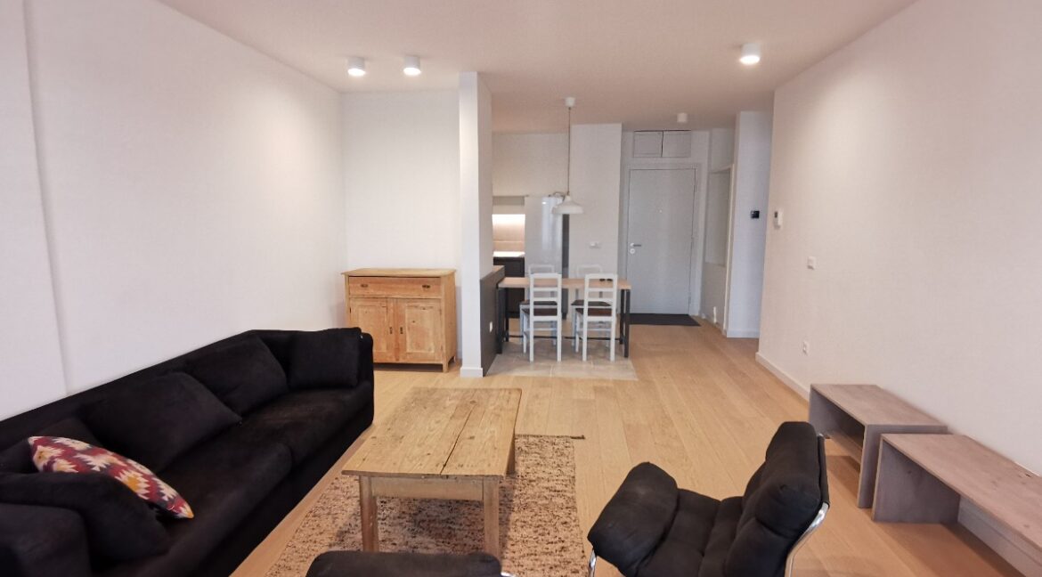 E2F17F82-08DD-480B-88D8-F582FB802952