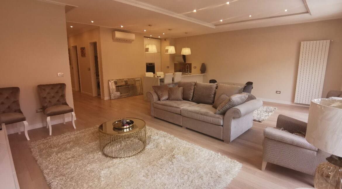 EAD66150-F57F-4534-BF9C-6FA0A37CAA47