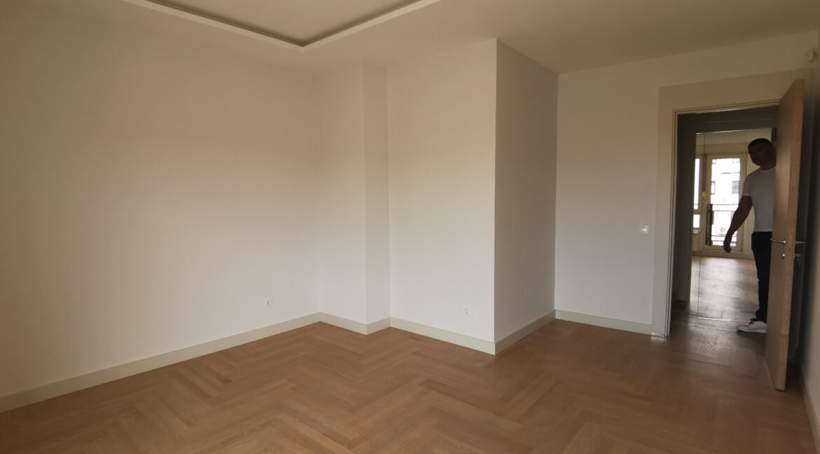 F053D6DB-229A-4F60-9B75-223824203AD0