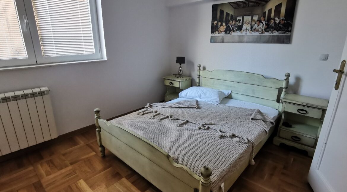 359BDC5A-D782-4AEB-BF27-2609B444EAED