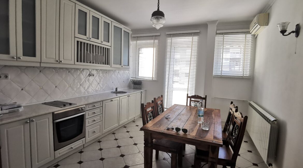 463DA374-D5DF-4E6B-8429-2CD5AA3EE679