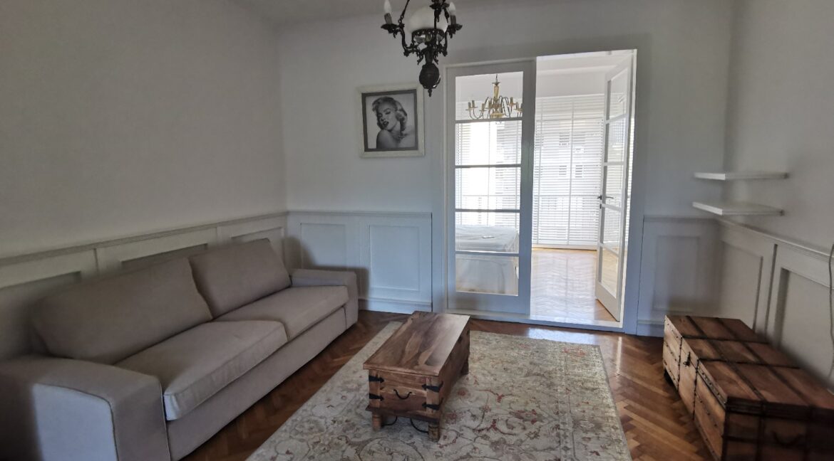 F661FDF5-7E4D-4F52-A349-CE48E202CC0D