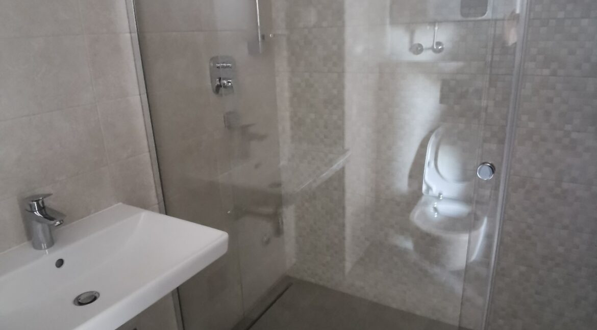 18A585C8-C725-42BA-BC73-D834FC961232