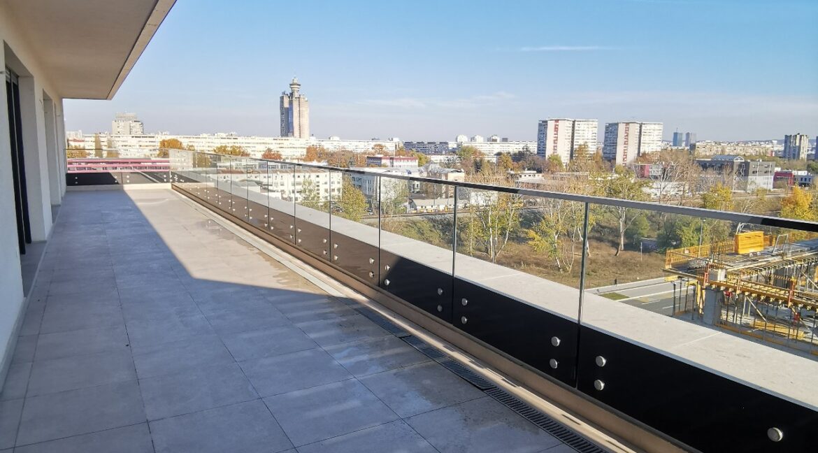 4C4625C4-75F6-40E4-A393-34CB3FBE47B7