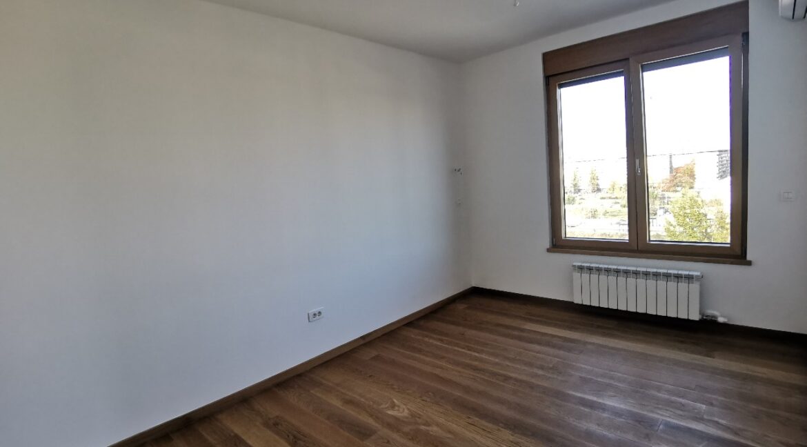 E1CD5B1C-BFCA-4A48-BF91-682F95CBB73C