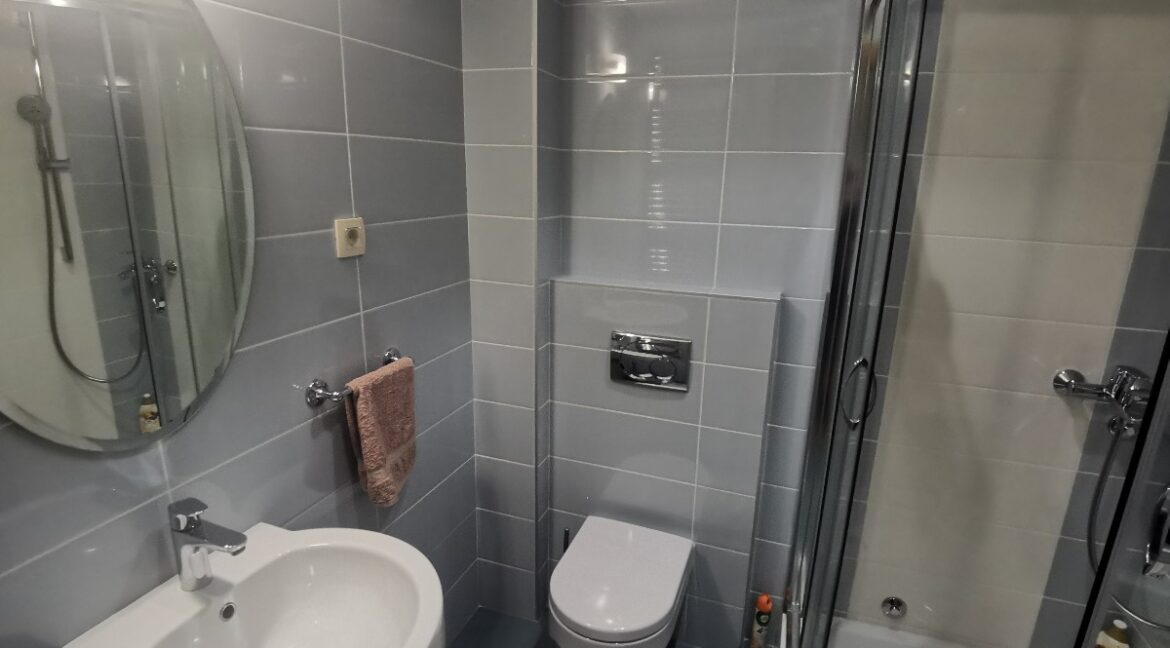 54C7D50A-158E-4074-90E4-0F5A0B98ED0E