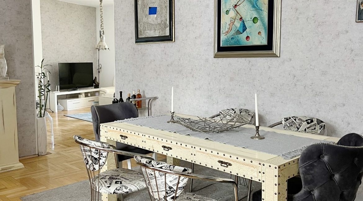 8416d99f-e8fb-4039-be33-05ce334d12ae