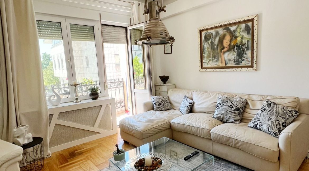 e7846b47-f0d9-4607-a5c9-6e6893aebfb9